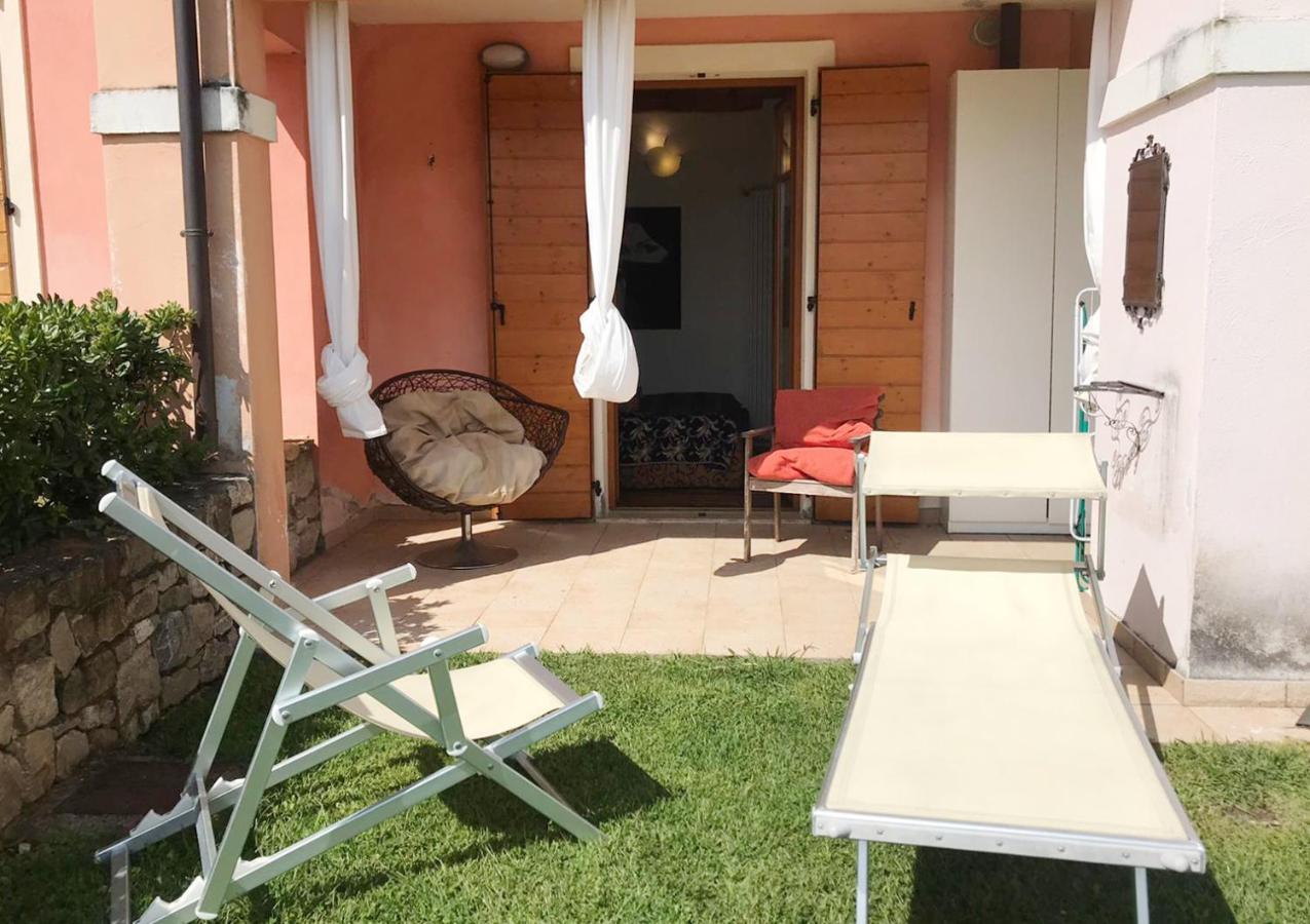 Luxury Apartments - Le Fate - Residence With Pool Manerba del Garda Exterior foto